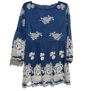 John‎ Mark Fleur In Bloom Blouse Top Small Blue White Embroidery Bell Sleeve